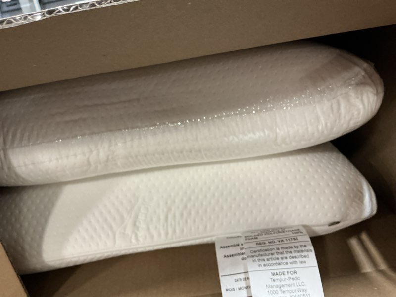 Condition photo showing Good Condition for tempur-pedic tempur-symphony pillow, standard-2-pack, standard, white 2 count