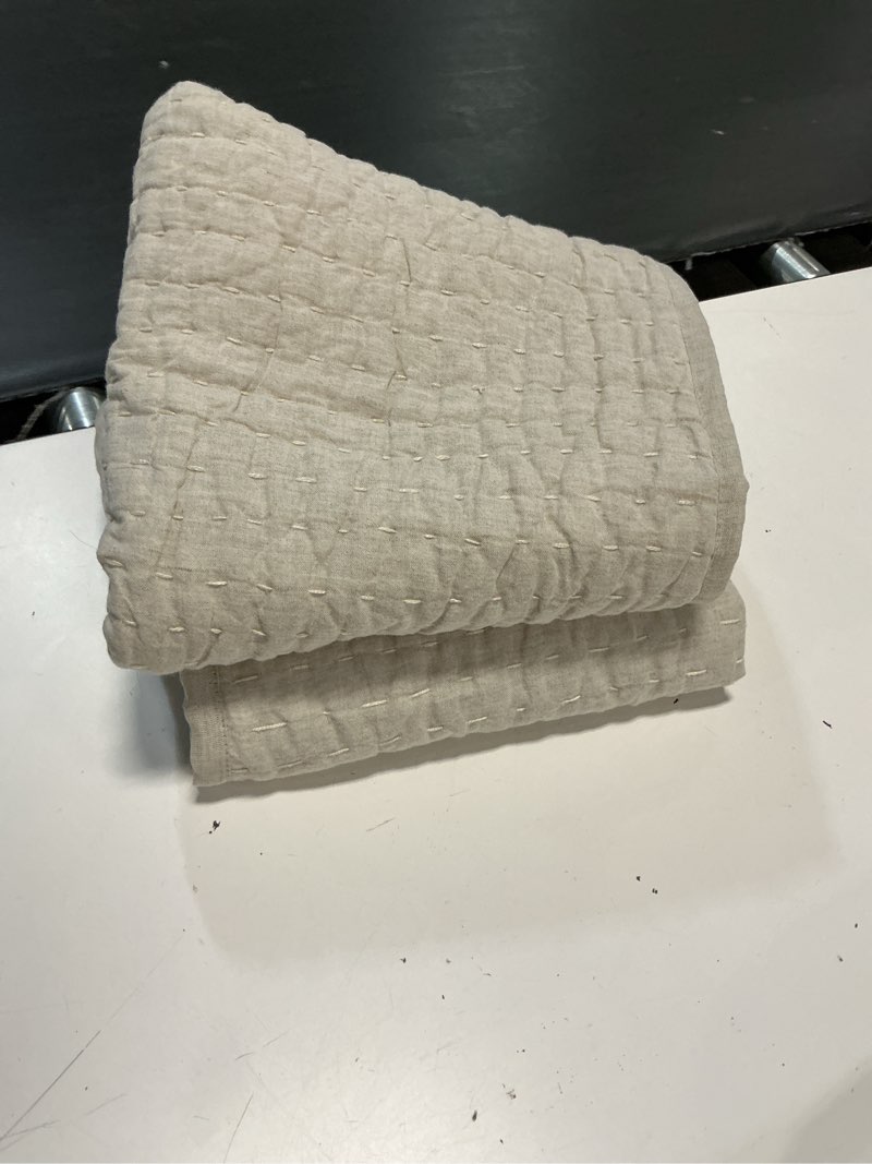 Condition photo showing Good Condition for organic cotton channel stitch sham set 2 pieces size/king