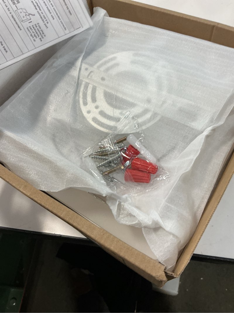 Condition photo showing Good Condition for Square Modern Led Ceiling Light Fixture, 24W Black Flush Mount Hallway Ceiling Light Small Close to Ceiling Lamp for Living Room Bedroom Kitchen Balcony Cloakroom (Cool White, 6000K) Black 1 Pack