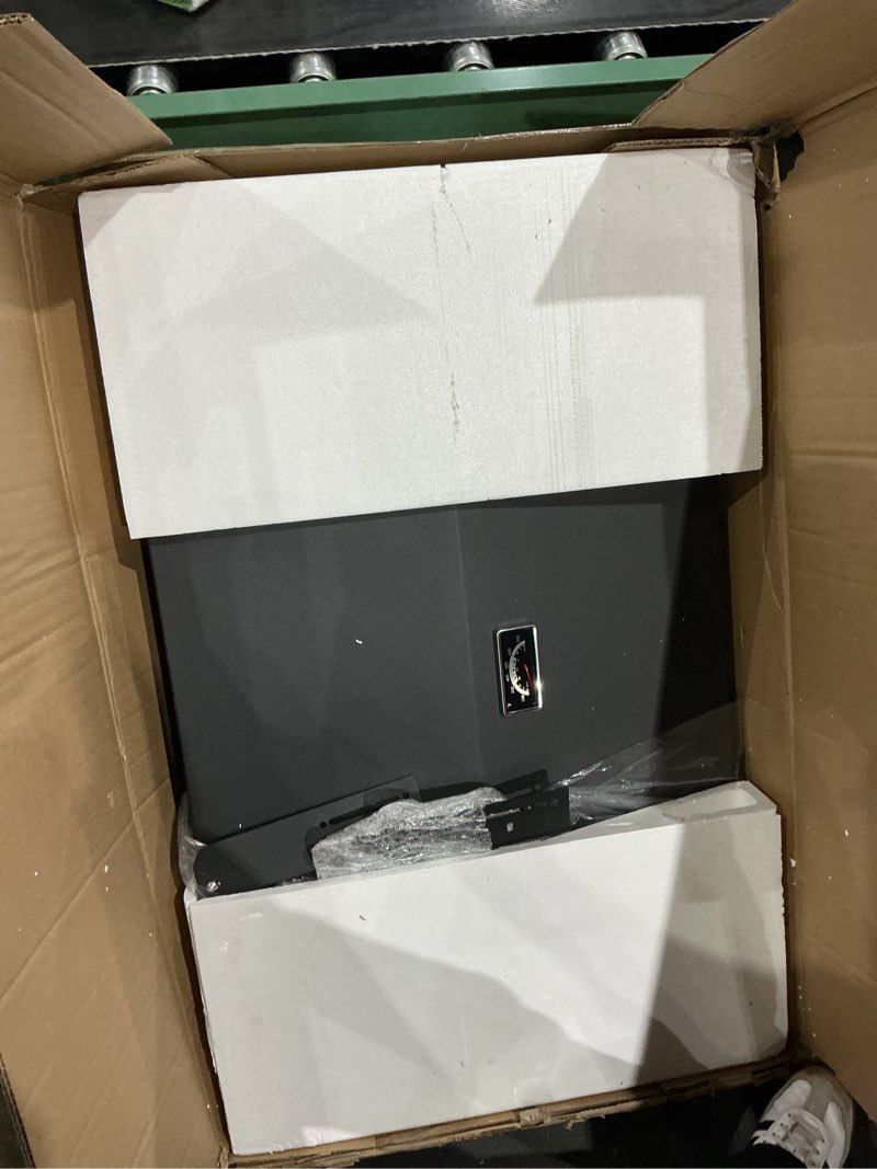 Condition photo showing Good Condition for upgrade hinged lid for blackstone 36 inch griddles, griddle hard cover flat top lid for blackstone 36" griddle 1554 1863 1825 1818 grill hood for black stone