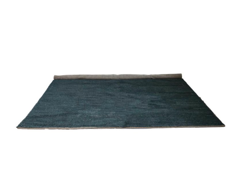3R Studios Charcoal 8 ft. x 10 ft. Solid 793530291665 Rug, Grey When you place a rug in a room, it is amazing how much it transforms the overall appearance of it. It can be the finishing touch you were looking for. This rug would be great next to your bed, in front of the couch, at the sink, in front of the dryer or wherever it is needed. Color: Charcoal.