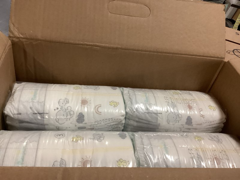 Condition photo showing New/Like New for Pampers Swaddlers Diapers, Size 3 (13-26 lbs), 136 Count, Absorbent, Keeps Baby Dry and Comfortable, Skin Safe Disposable Baby Diaper (Packaging May Vary) Size 3 136