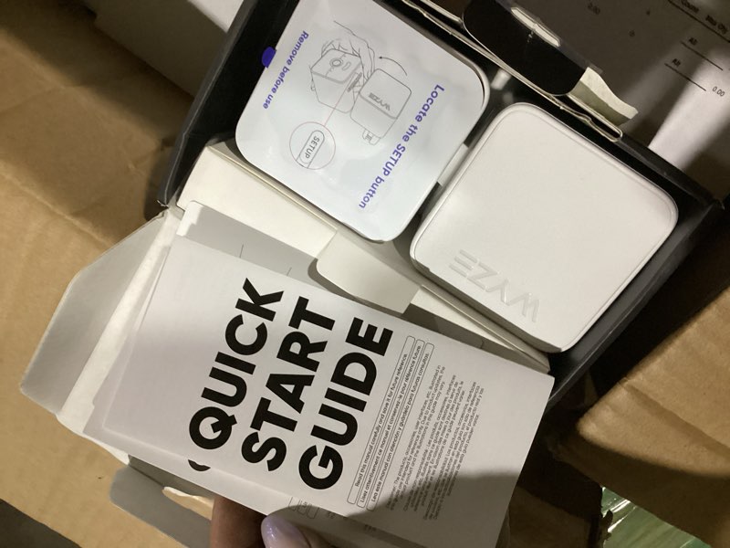 Condition photo showing Good Condition for wyze - solar cam pan - solar powered 2k outdoor security camera with 360° pan/tilt & ai person tracking - white