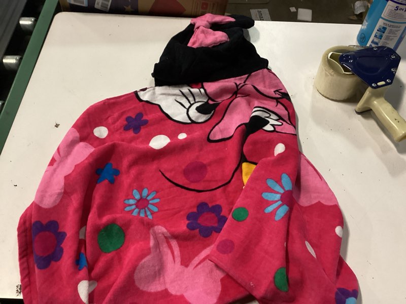 Condition photo showing New/Like New for minnie mouse kids cotton hooded towel