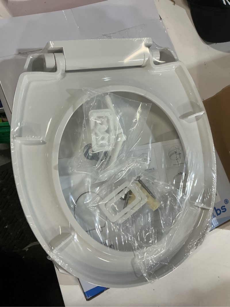 Condition photo showing New/Like New for round toilet seat 16.5" - soft close, durable pp toilet lid, easy installation & removal, fits most toilet bowl seat (round 16.5'')