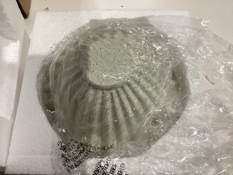 Condition photo showing Good Condition for Small Decorative Bowl decor, Scalloped Pedestal Bowls for Modern Home Decor,Ruffle Decor,Stylish Key Bowl for Entry Table,Decorative Fruit Bowl for Kitchen Counter,Light Gray Light Gray-B 6inch