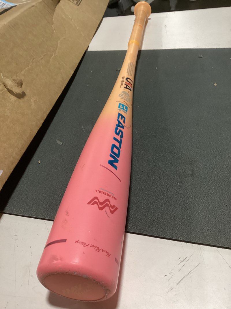 Condition photo showing As Is for easton | 2026 | mav1 flash baseball bat | usa | -11 / -8 drop | 2 5/8" barrel | 1 pc. alloy -11 27 inches