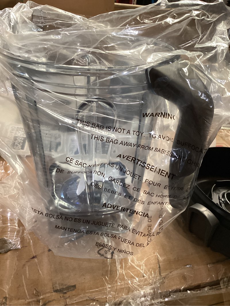 Condition photo showing Good Condition for 64oz low-profile blender pitcher container, compatible with 5200 750 7500 6300 vm0102 vm0103 vm0197 e310 classic/explorian/commercial series, bpa-free, replacement jar cup