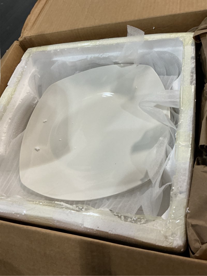 Condition photo showing New/Like New for Blcculi 10.5'' Porcelain Dinner Plates,Set of 6 Square Dinner Plates,Porcelain Dessert Plate,White Square Serving Plate for Salad, Pasta, Steak,Snacks White 10.5 in