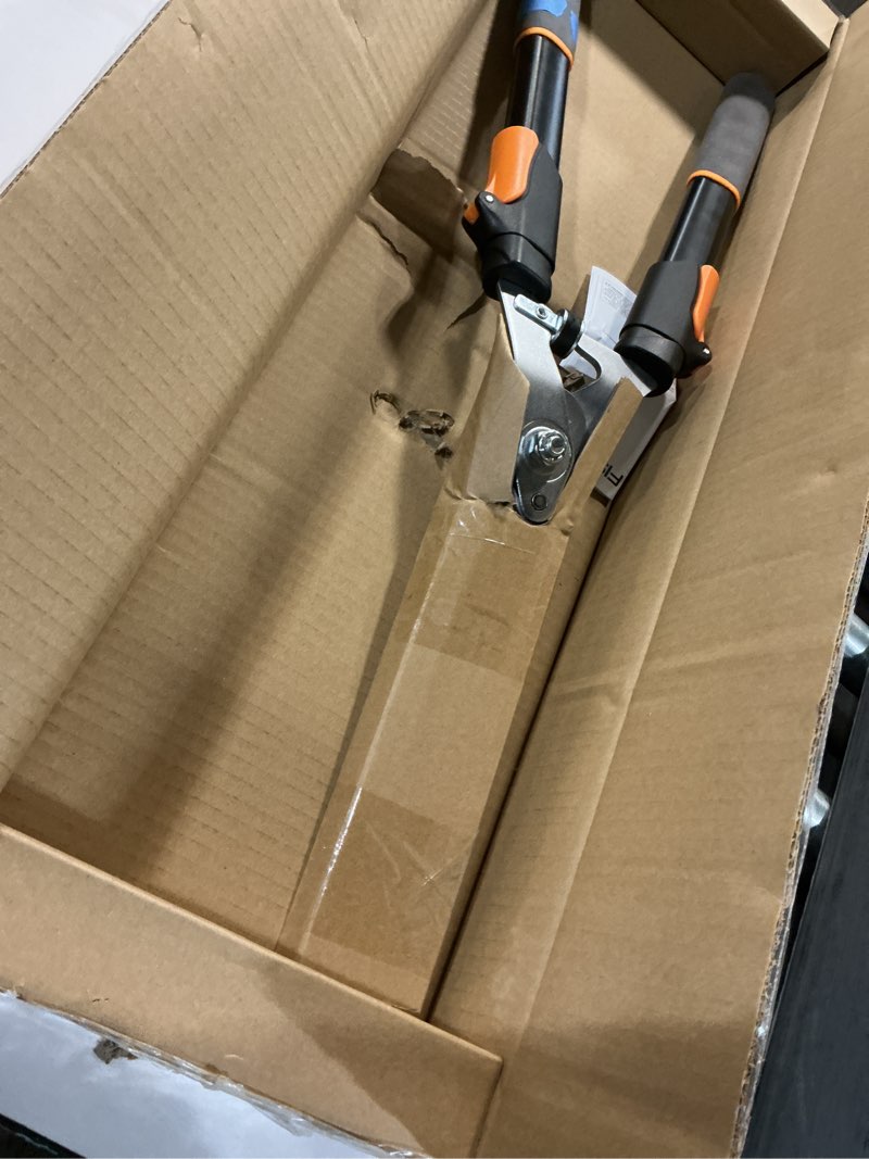 Condition photo showing Good Condition for Fiskars Power-Lever Hedge Shears - 25"-33" Extendable Handle - Plant Cutting Scissors - Yard and Garden Tools - Orange/Black