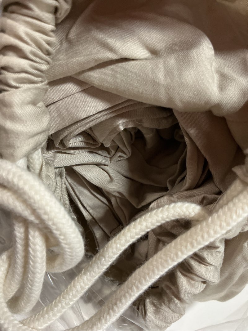 Condition photo showing Good Condition for bamboo deluxe bedding bundle, queen, sand