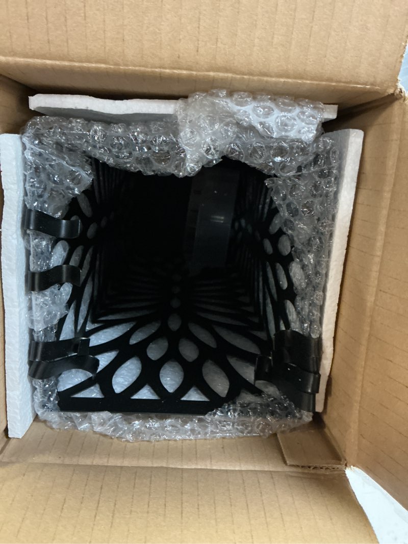 Condition photo showing Good Condition for songmics umbrella stand, umbrella holder for entryway, steel square umbrella rack organizer freestanding, for canes walking sticks, with a detachable drip tray, 4 hooks, black uluc48b 6.1"d x 6.1"w x 19.3"h