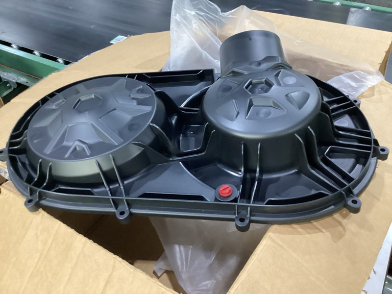 Condition photo showing New/Like New for kemimoto x3 outer clutch cover compatible with can am maverick x3 xds xrs 2017-2023 cvt air guide clutch transmission housing belt cover replace #420212508