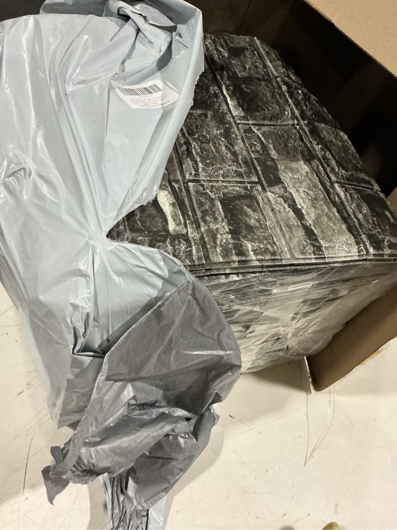 Condition photo showing Good Condition for grgreymond faux brick wall panels, 40 pcs, grey 40pcs black rock