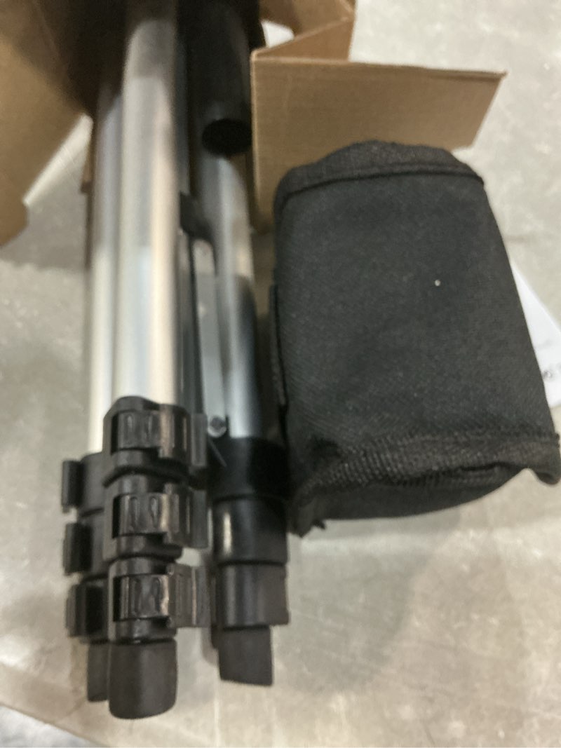 Condition photo showing Good Condition for laser level with 40in tripod, huepar 98ft self leveling laser level green line laser cross line laser leveler tool for picture hanging, home renovation, indoor project, battery&carrying bag included
