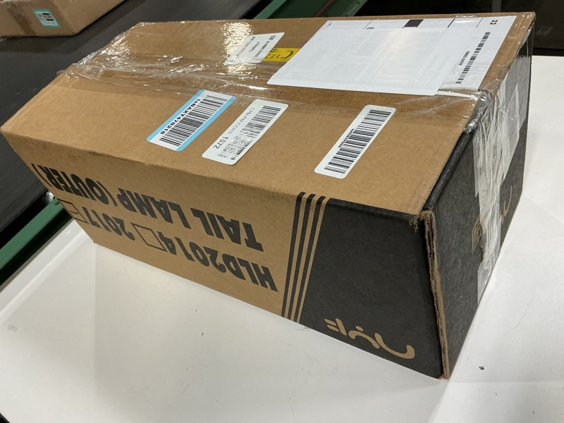 Condition photo showing New/Like New for Huray Left Outer Tail Light for Toyota Highlander 2017-2019 Driver Side LED Taillight Lamp Assembly Replacement for TO2804132 815600E161 LH(Driver Side) Outer