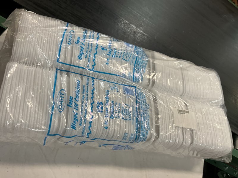 Condition photo showing New/Like New for hinged lid 6" foam container (bag of 125)