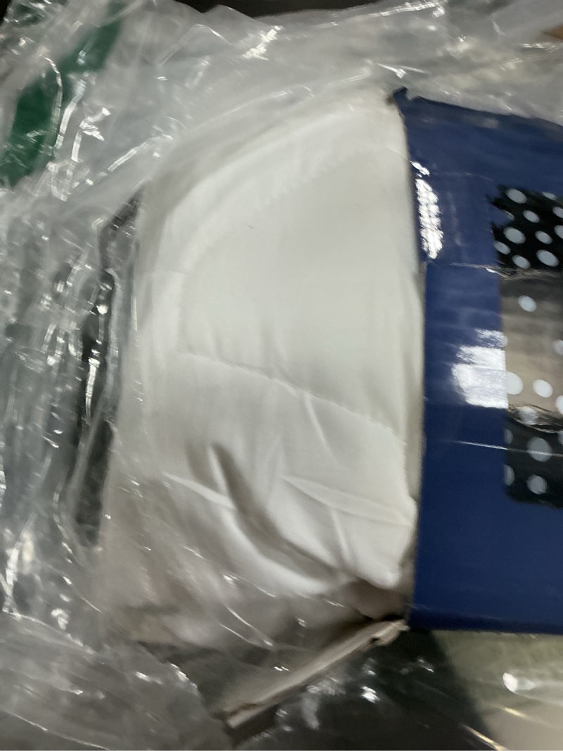 Condition photo showing New/Like New for grt king mattress protector waterproof, 100% waterproof quilted fitted mattress pad, noiseless hollow cotton mattress cover, fits up to 21" deep, dust proof white king microfiber