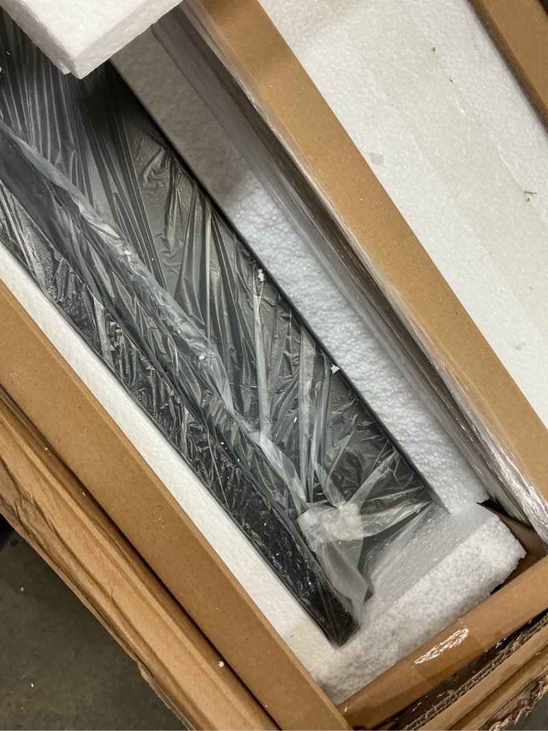 Condition photo showing Good Condition for metal medicine cabinet with mirror