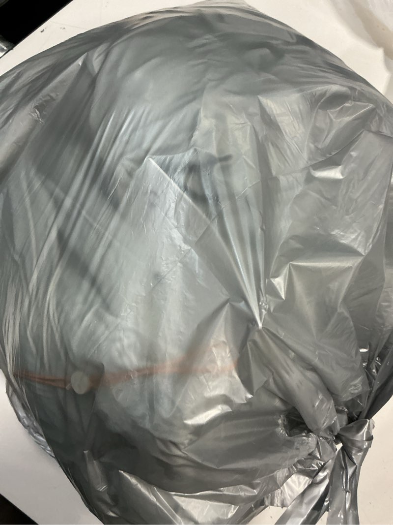 Condition photo showing Good Condition for king /cal king duvet grey lith 110 inx105in  (3 pcs)