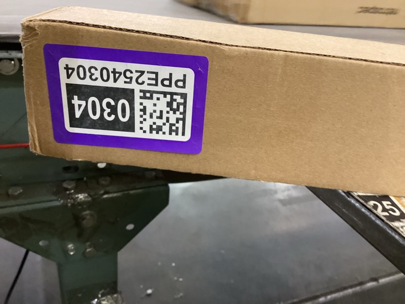 https://lotting-media.assets.bidfta.com/lotting_f7824a81-4113-45c4-92cf-0f47f284c118