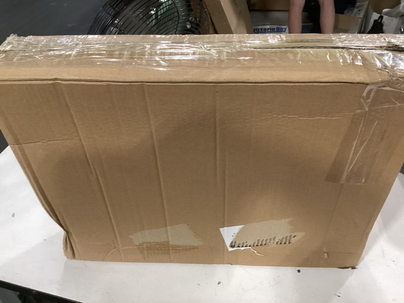 Condition photo showing Good Condition for rectangular porcelain plate for party, wedding, birthday, entertaining, food, appetizer, fruit,