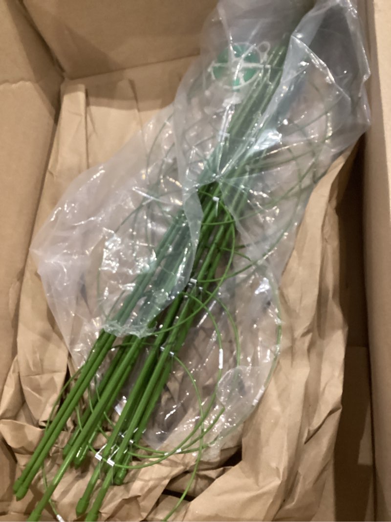 Condition photo showing Good Condition for 4 Pack Plant Support Tomato Cages for Garden, 24 Inches Tomato Cages and Supports with Adjustable Rings for Garden Pots, Plant Stakes Tomato Trellis Rings for Climbing Plants 4 Pack 24"