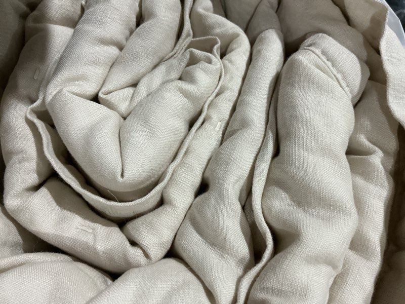 Condition photo showing Good Condition for european linen dream quilt, sand