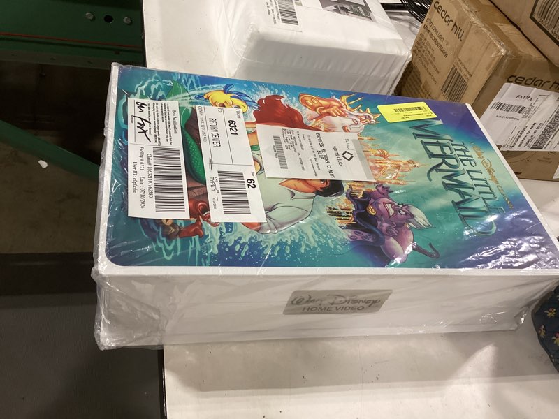 Condition photo showing New/Like New for disney the little mermaid plush throw blanket, extra large, classic vhs collector's edition, gift for kids and adults