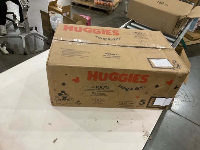 huggies 