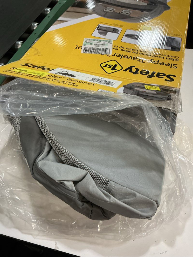 Condition photo showing Good Condition for safety 1st sleepy traveler bassinet, dreamscape