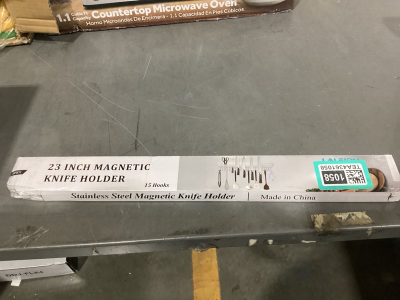 Condition photo showing New/Like New for 23 inch magnetic knife holder (15 hooks)