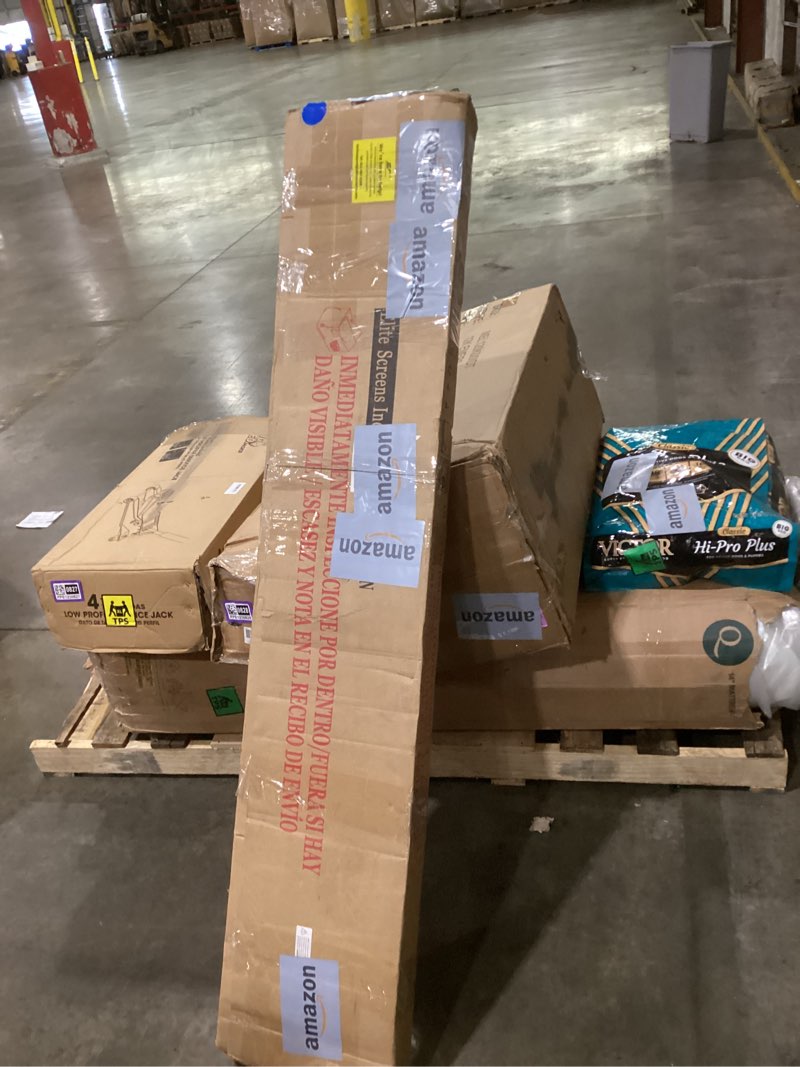 Condition photo showing Good Condition for 120” projector screen