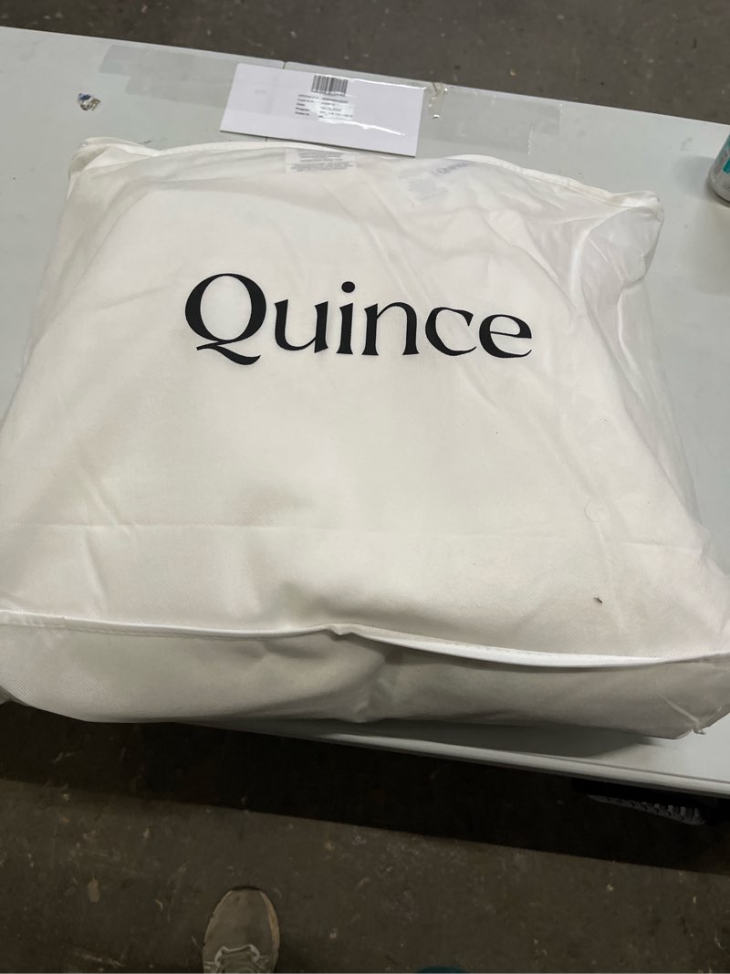 Condition photo showing Good Condition for lightweight premium down comforter, full/queen, down