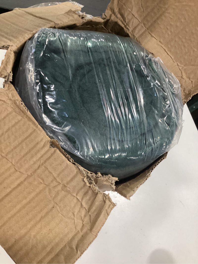 Condition photo showing Good Condition for Oversized King Fleece Blanket 120x120 Inches, Seamless Soft Cozy 3D Jacquard Flannel Blanket 10'x10' Extra Large for Bed, Sofa, Couch, Travel & Camping, California King Throw, Forest Green Forest Green 120"x120"