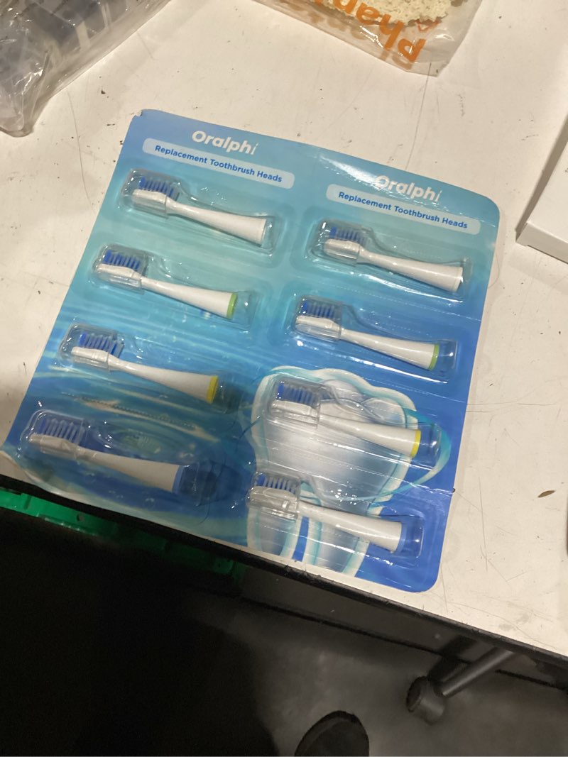 Condition photo showing New/Like New for 8 pack toothbrush replacement heads for waterpik sensonic complete care cc-04cd010-1, and for waterpik sensonic electric toothbrush stw-03w020/stw-03w027, with cover for white stwb-3ww-b 8 pack without case