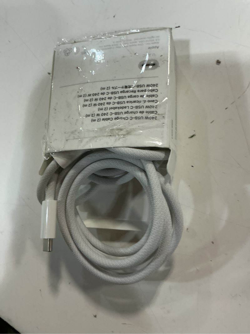 Condition photo showing Good Condition for apple 240w usb-c to usb-c woven charge cable (2 m): fast and convenient charging 2m