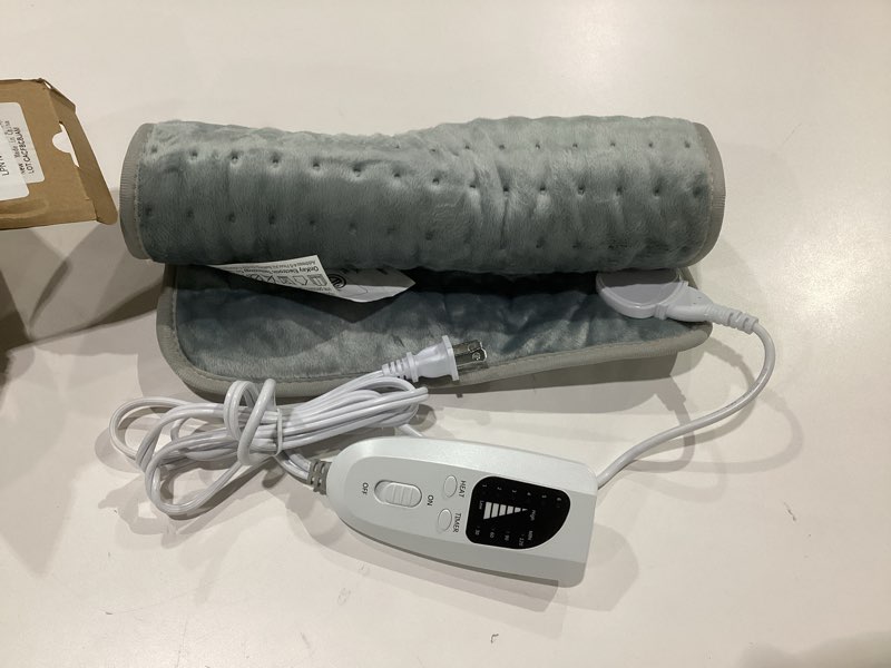 Condition photo showing As Is for GENIANI Electric Heating Pad for Back Pain & Cramps Relief, Electric Throw, Auto Shut Off, Machine Washable, Moist Heat Pad for Neck & Shoulder - Valentines Day Gifts for Her (12×24\", Tabby Gray) 12\" x 24\" Tabby Gray, SIMILAR TO STOCK PHOTO