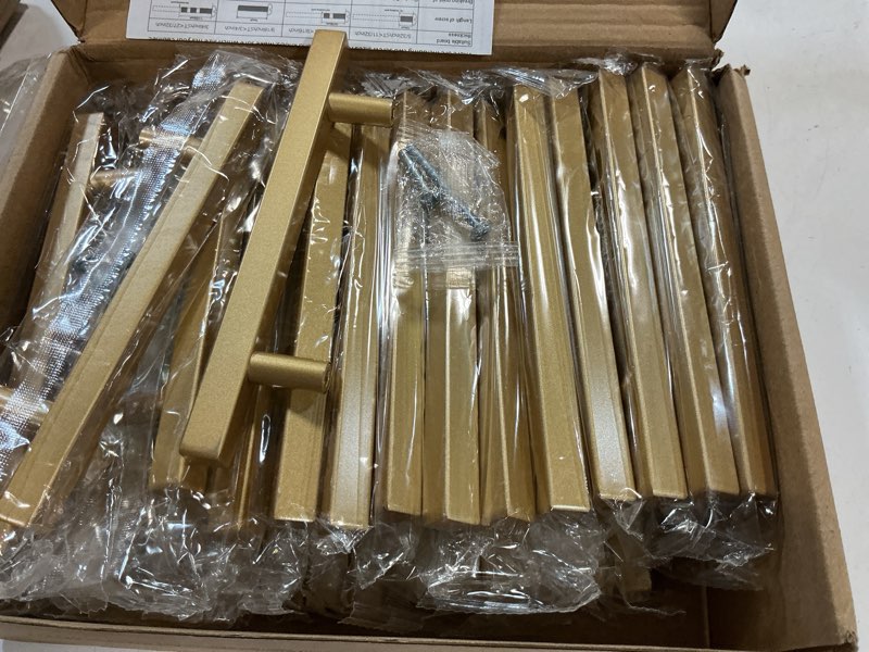 Condition photo showing Good Condition for Ravinte 30 Pack Brass 4 Inch Hole Center Champagne Gold Handles Square Cabinet Hardware Stainless Steel Pulls for Kitchen Cupboard Drawers 6-3/8 Inch Overall Length 30 4" Hole Center