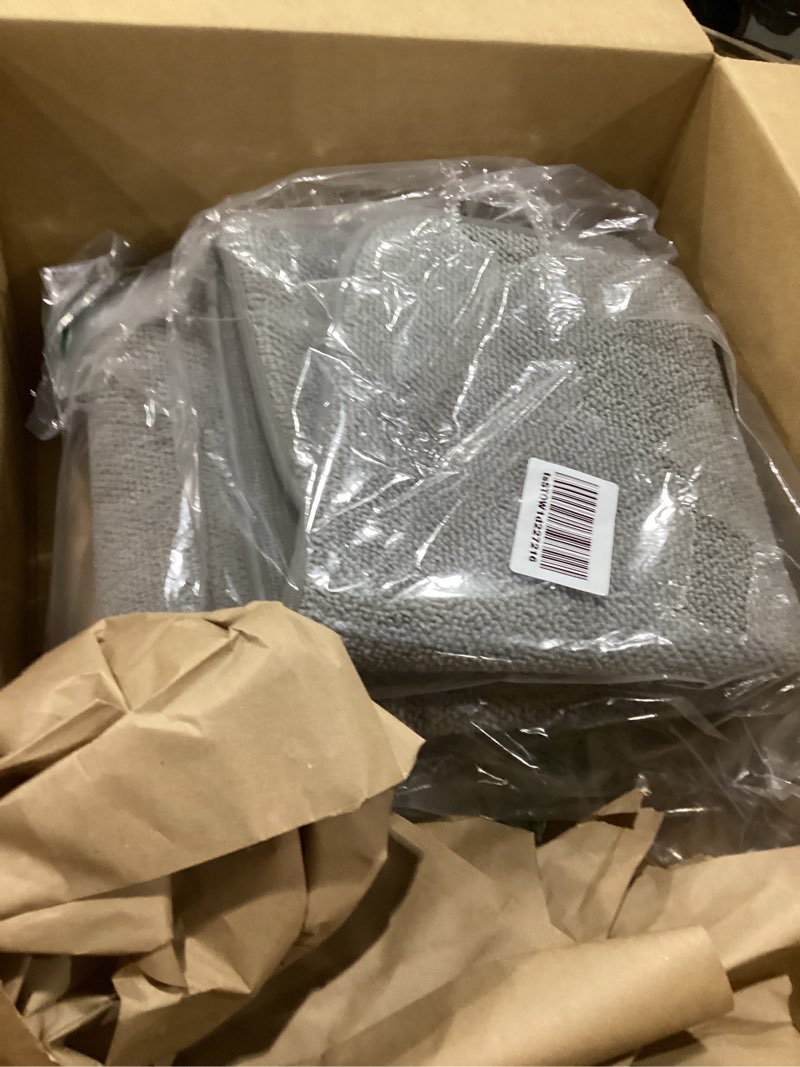 Condition photo showing Good Condition for OLANLY Thick Memory Foam Bath Mat Rug 59x35, Extra Soft Absorbent Bathroom Rugs, Quick Dry Bath Mats, Non-Slip, Machine Washable Carpet for Bathroom, Tub and Shower, Home Decor Accessories, Grey Grey Rectangular 59" x 35"