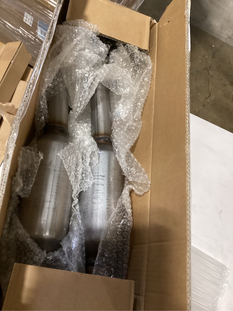Condition photo showing As Is for catalytic converter compatible with 2009 2010 2011 2012 2013 2014 nissan murano 3.5l (epa compliant) 09-14 murano 3.5l