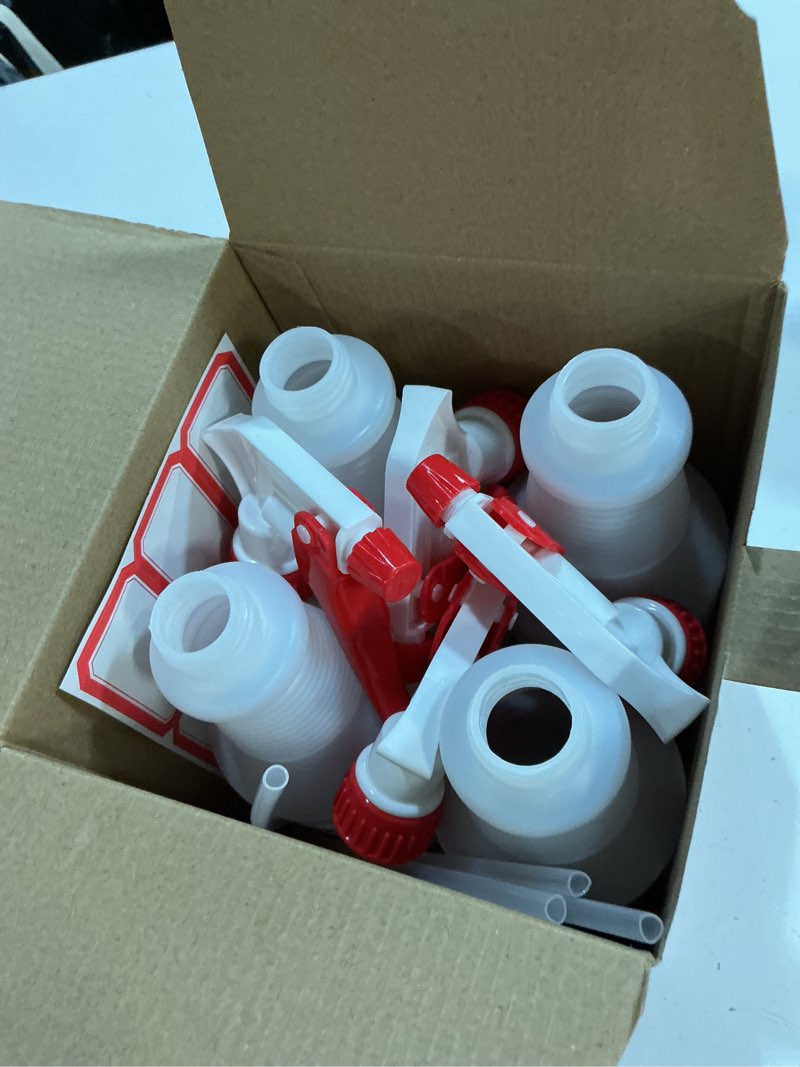 Condition photo showing Good Condition for uineko plastic spray bottle (4 pack, 24 oz, all-purpose) heavy duty spraying bottles leak proof mist empty water bottle for cleaning solution planting pet with adjustable nozzle and measurements 24 oz, 4 pack