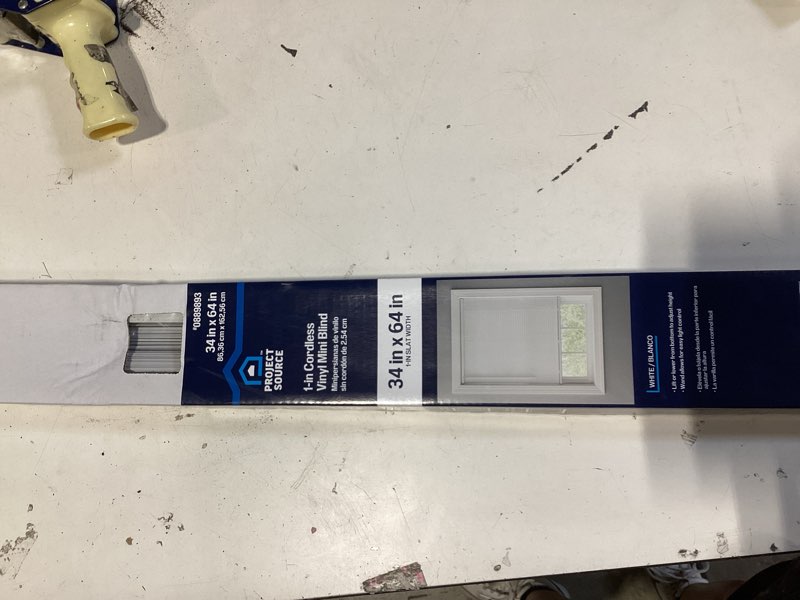 Condition photo showing New/Like New for project source room darkening 1-in slat width 34-in x 64-in cordless white vinyl room darkening mini-blinds