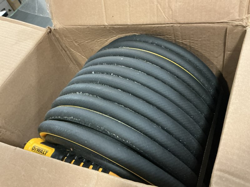 Condition photo showing Good Condition for dewalt professional grade heavy duty garden hose 100 feet x 5/8 inch