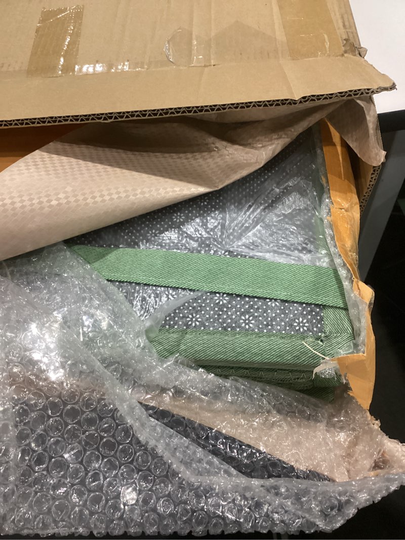 Condition photo showing Good Condition for Japanese Tatami Mat,(Queen, 79" x 59" x 0.5") 100% Rush Grass Portable Folding Mat Futon Mattress Firm Traditional Floor Bed (Queen) 4'11" x 6'7"