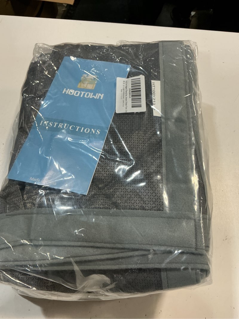 Condition photo showing New/Like New for hootown magnetic thermal insulated door curtain fits door size 36" x 82", sideway open with window durable waterproof cloth and thicken cotton, winter cover, weatherproof, reduce noise, gray