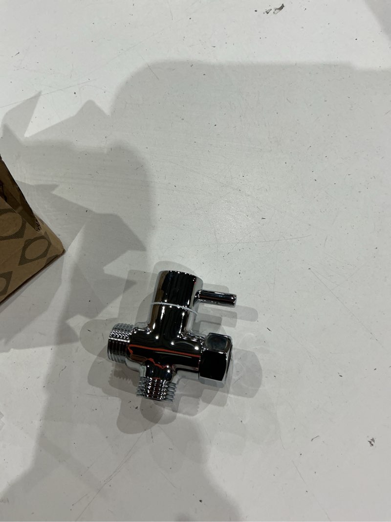 Condition photo showing Good Condition for sneatup solid brass 3-way g1/2 shower diverter chrome plating