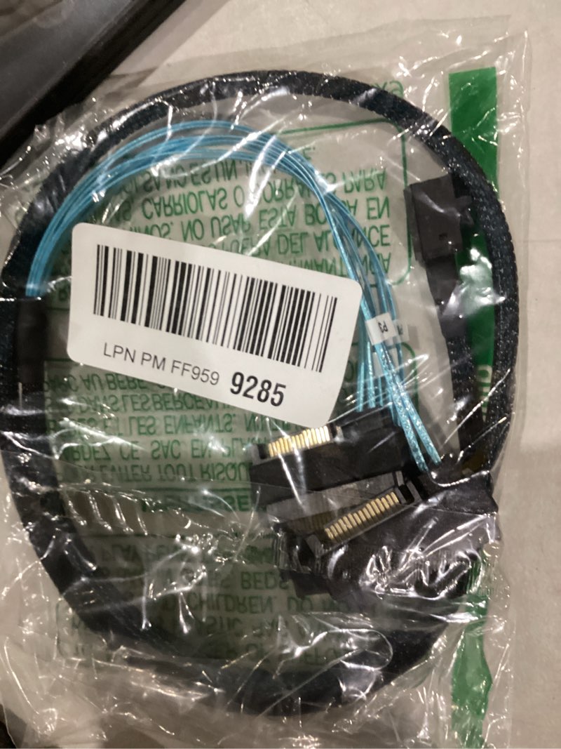 Condition photo showing Good Condition for CableDeconn SFF-8643 Internal Mini SAS HD to (4) 29pin SFF-8482 connectors with SAS 15pin Power Port 12GB/S Cable (1M) (H0204)