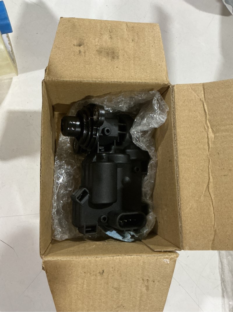 Condition photo showing As Is for 12471631 600-103 upgraded 4wd front axle actuator compatible with 2002-2009 gmc envoy xuv xl chevrolet trailblazer ext buick rainier oldsmobile bravada isuzu ascender