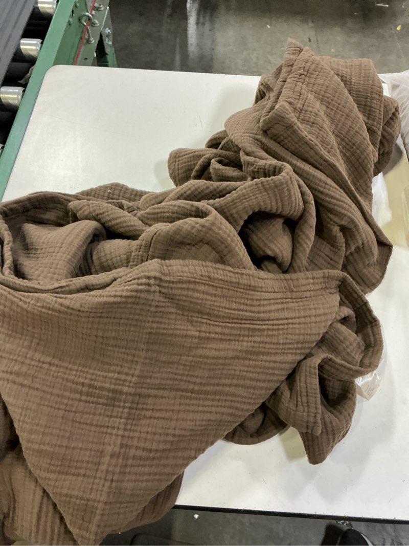 Condition photo showing As Is for organic cotton gauze dream quilt size king chocolate
